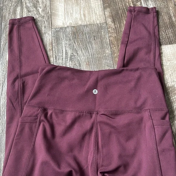 Set of 2 Danskin Leggings 1 Black and 1 Wine color size M - Picture 6 of 8